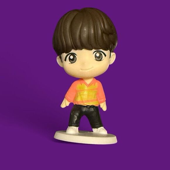 Suga - Tinytan x BTS - 2025 - Kpop McDonalds Happy Meal Collectable Figure ARMY - Picture 1 of 2